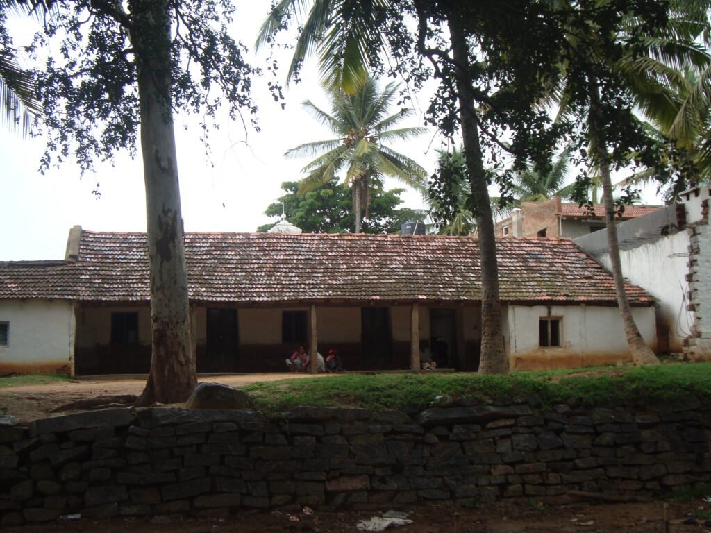 (Hittalahalli Matha) Shree Tripurantakeshwara Matha