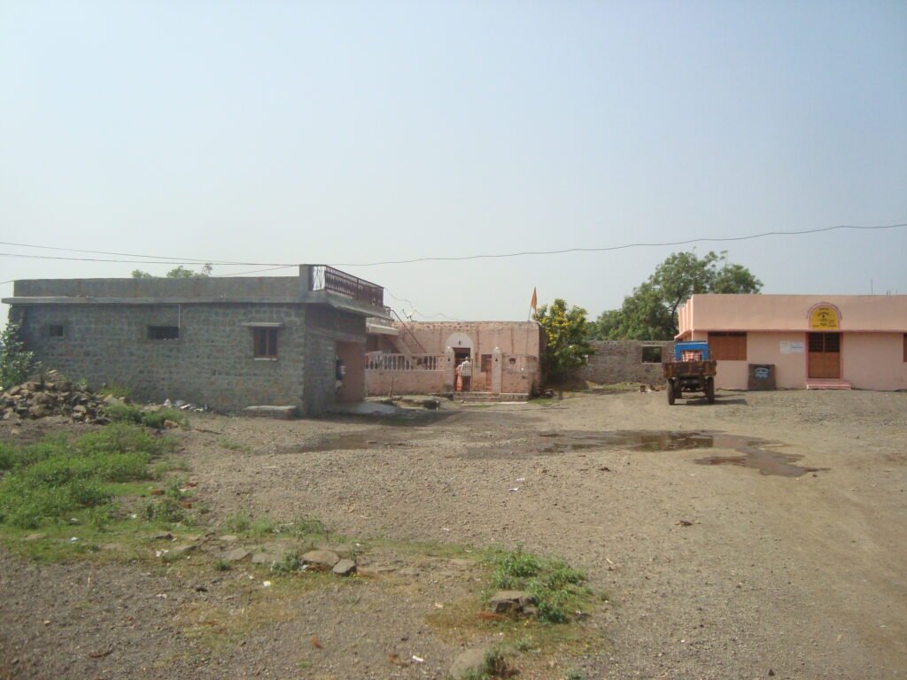 Shree Gurupadeshwara Hiremtha, Hattalli – Havinala