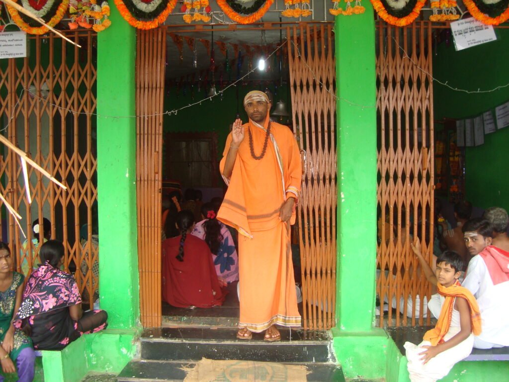 Shree Hirematha, Anguru