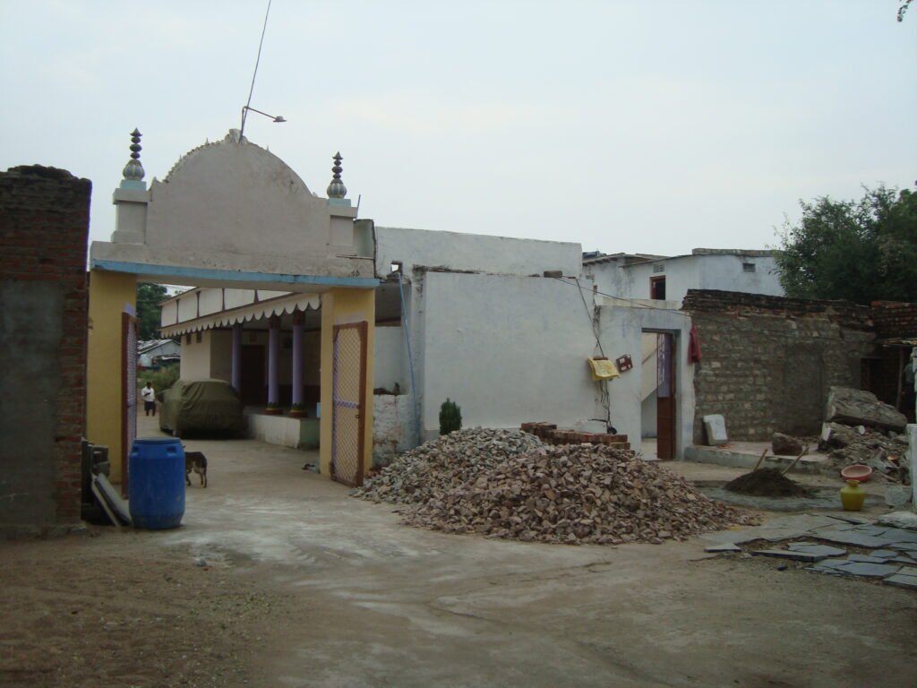 Shree Muttinapende Hirematha, Hachkolli