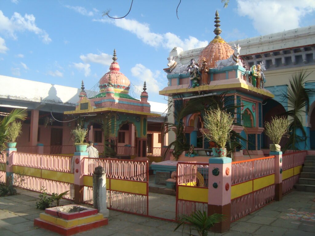 Shree Gurunanjeshwara Virakta Matha – Bharatanuru