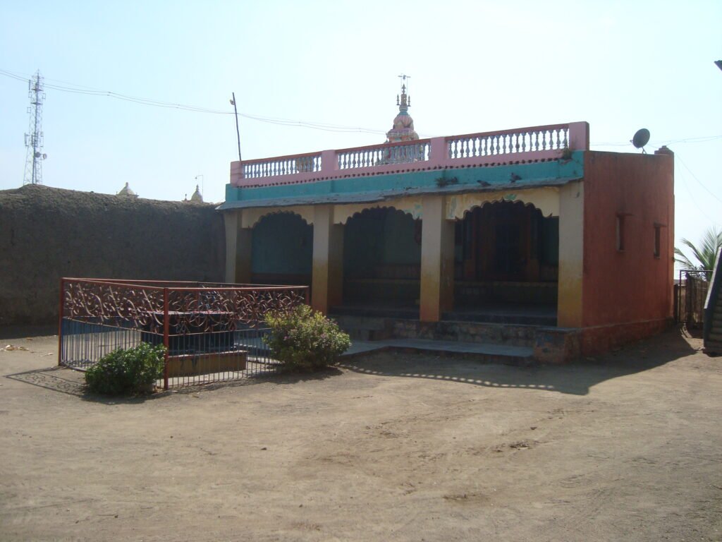 Shree Hirematha, Shirakola