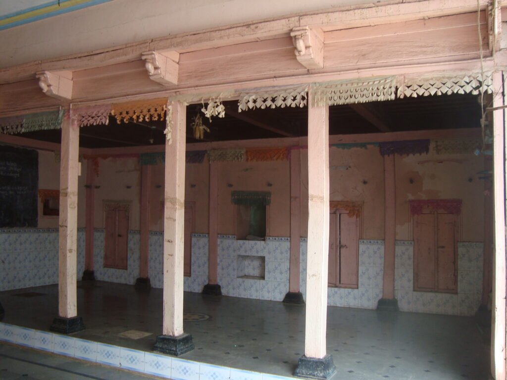 Shree Gurusiddeshwara Virakta Matha – Halyala