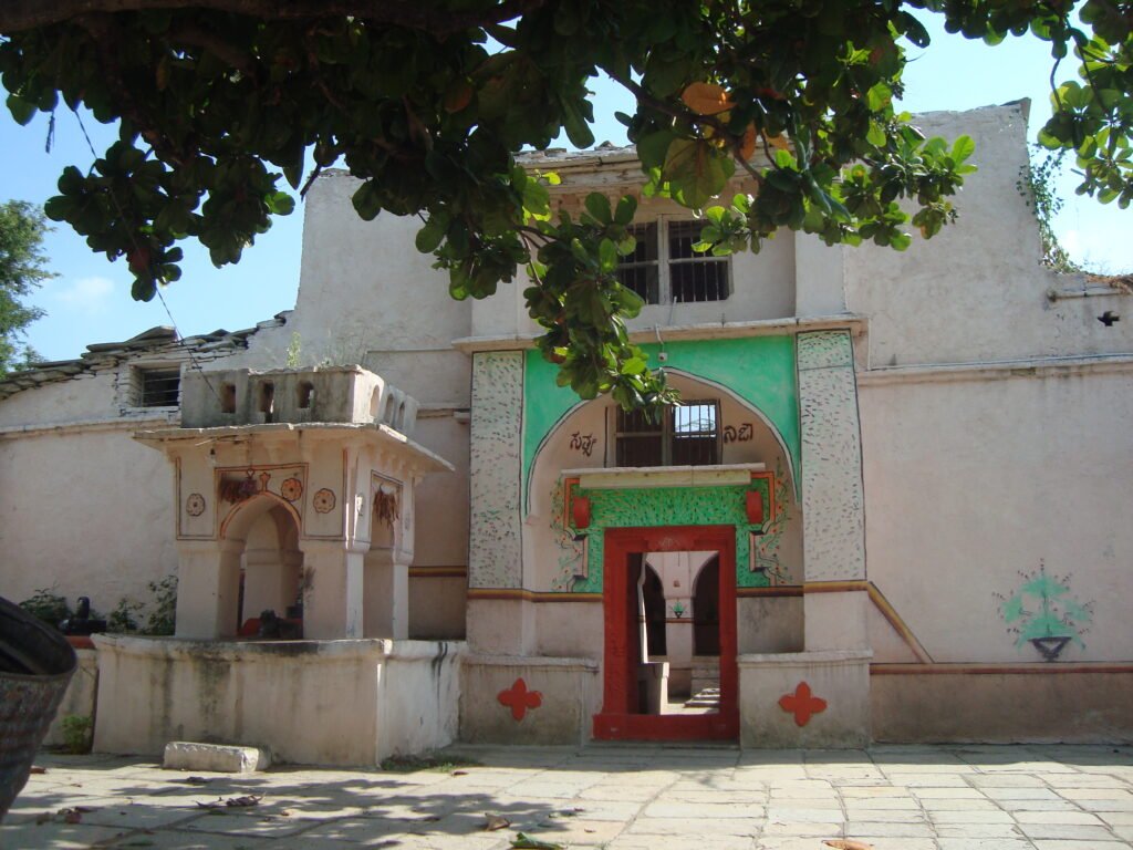 Shree Divatigi Matha Dandoti