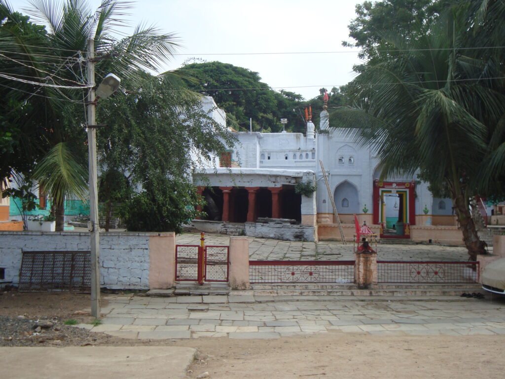 Shree Dandagunda Basaveshwara Hirematha – Dandagunda