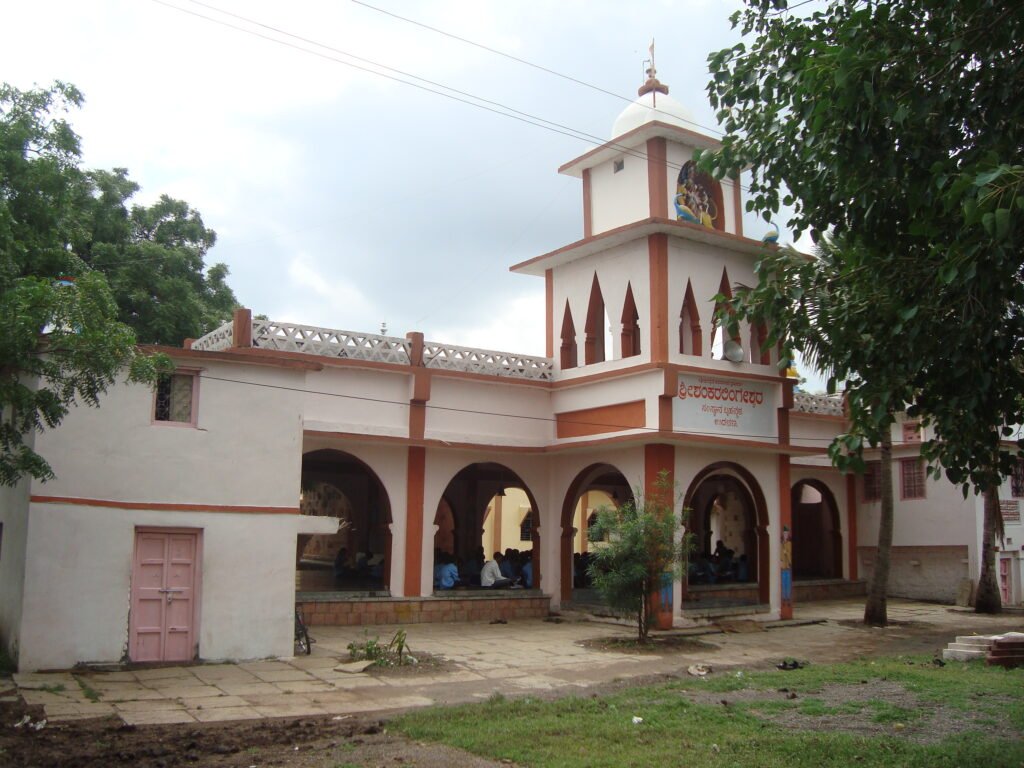Shree Shankarlingeshawara Samsthana Brahanmatha – Udachana