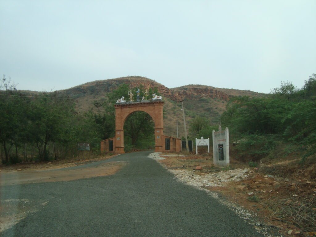 Shree Guru Nirvaneshawara Viraktamatha – Yogikolla