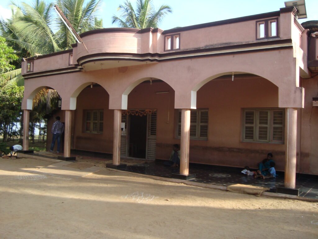 Shree Omkareshwara Matha, Arishinaghatta