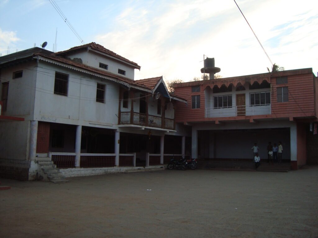 Shree Muru Savira Matha (Tippi Matha) – Bailahongal