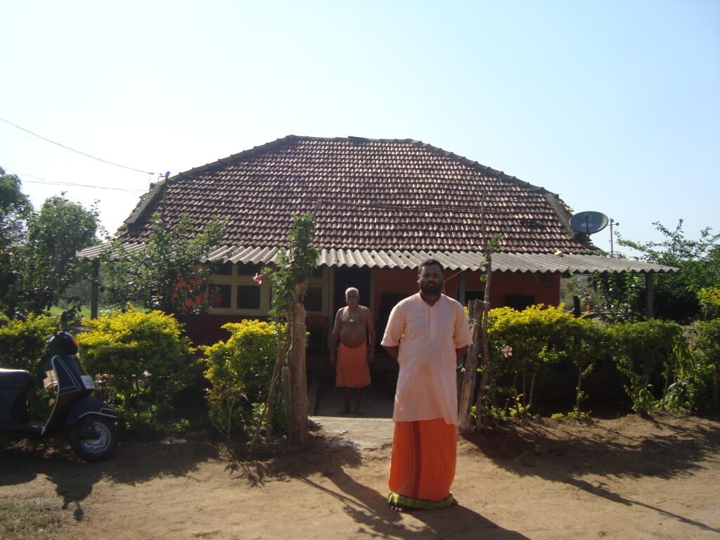 Shrimad Rambhapuri Shakha Hirematha