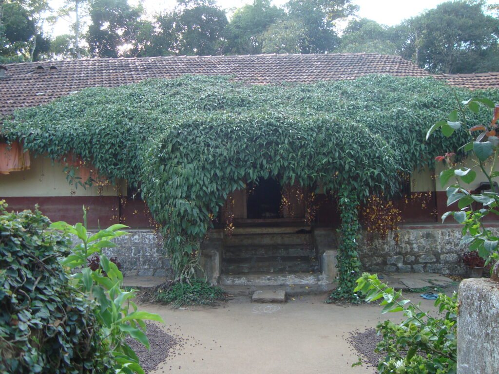 Shree Tenkalagudu Brahanmatha